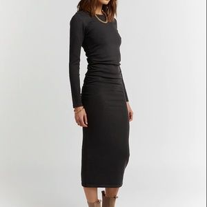 Dissh Black Knit Long Sleeve Midi Dress